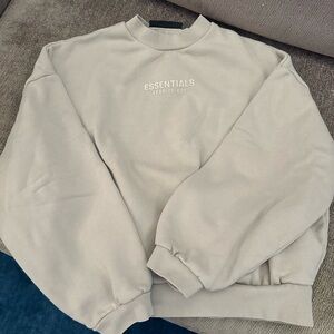 Essentials fear of god crew neck color: silver cloud